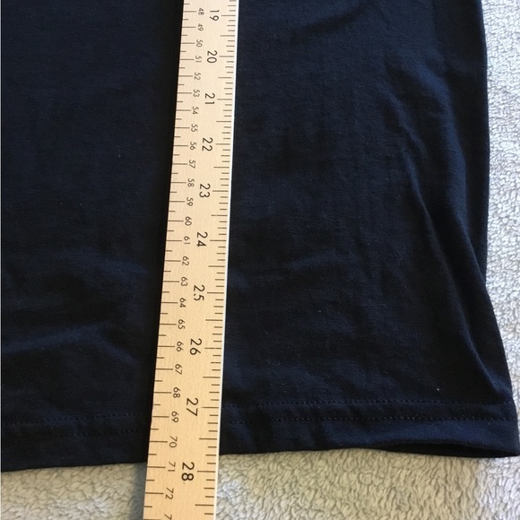 5 O’CLOCK SOMEWHERE T-shirt Large. 50% cotton 50% polyester short sleeve black - Picture 4 of 5